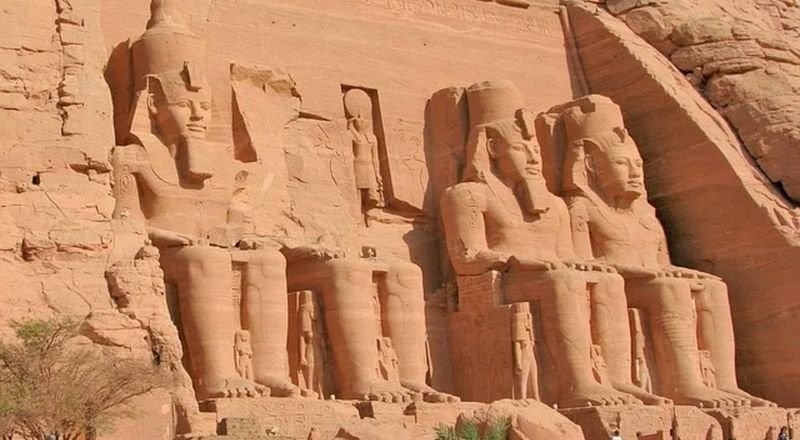 Circuito por Egipto de 8 días con Abu Simbel y crucero por el Nilo