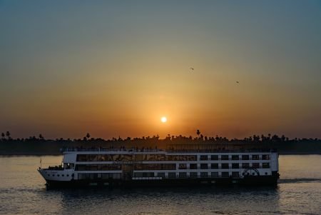 Atardecer sobre el Nilo, un viaje romántico a Egipto